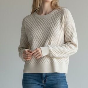 Elegant Chevron Knit Sweater in Cream